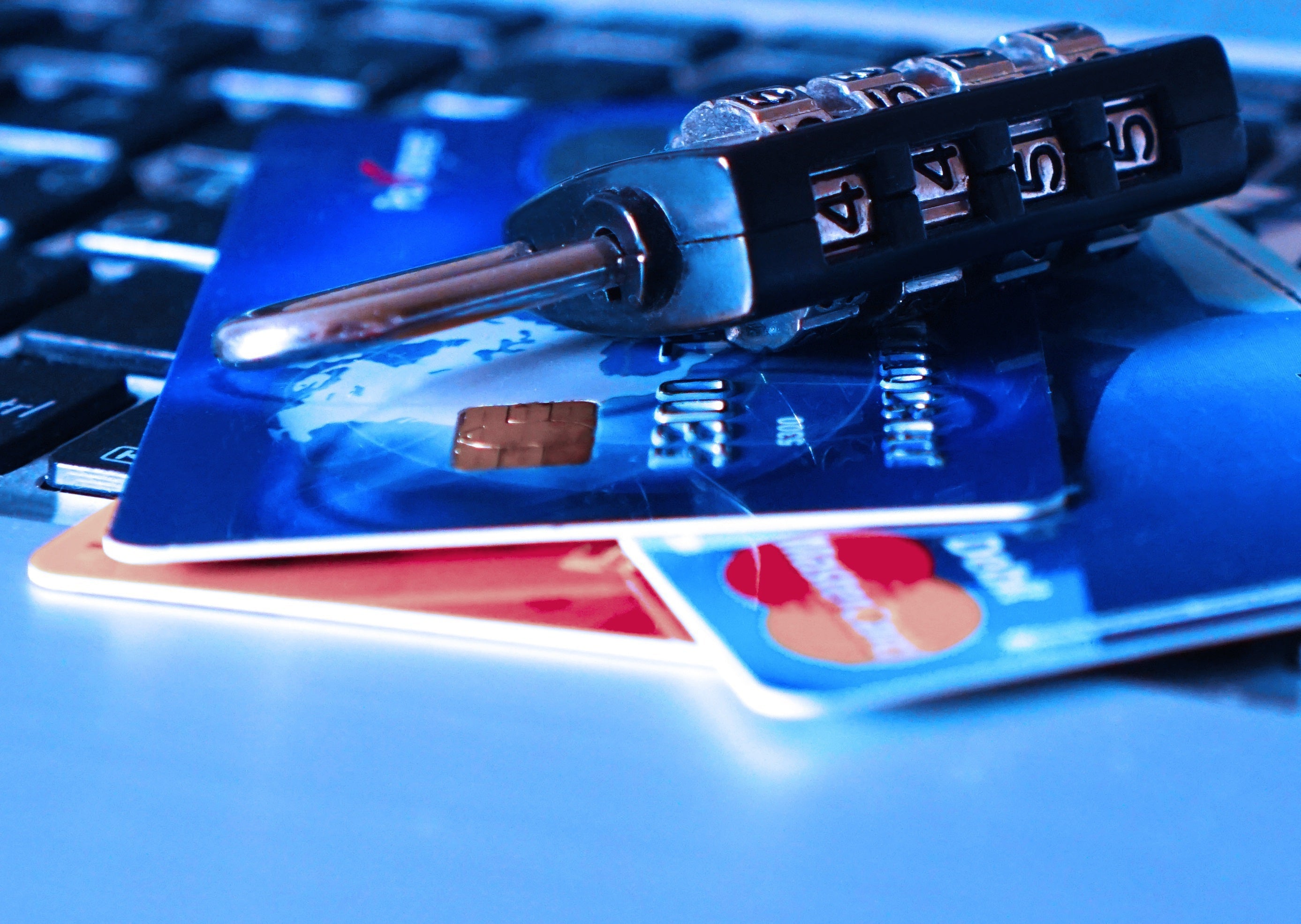 The husband who didn't know the passwords